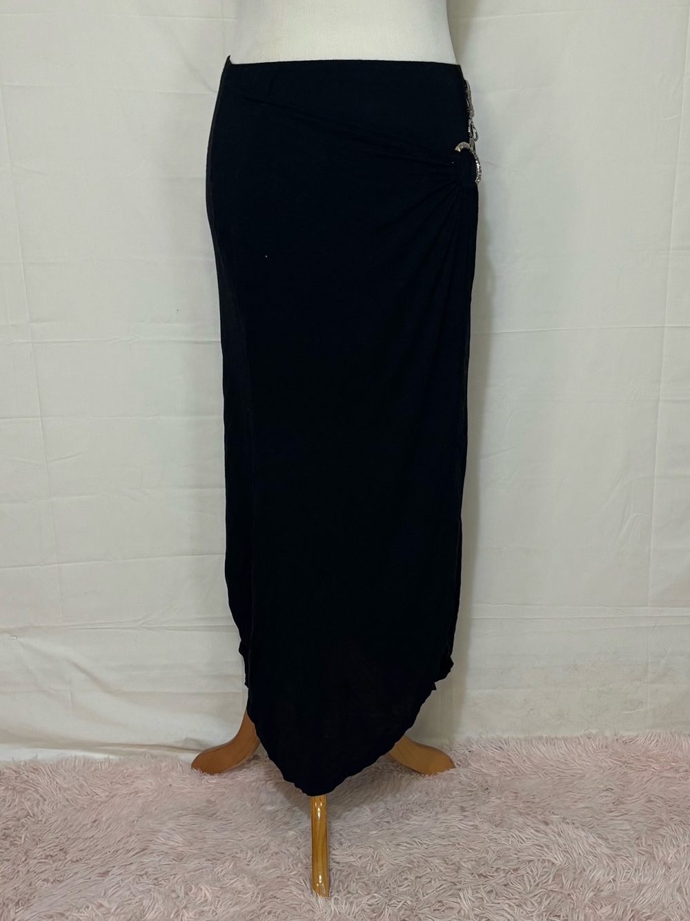 VENUS Black Maxi Skirt with Side Gather and Accent